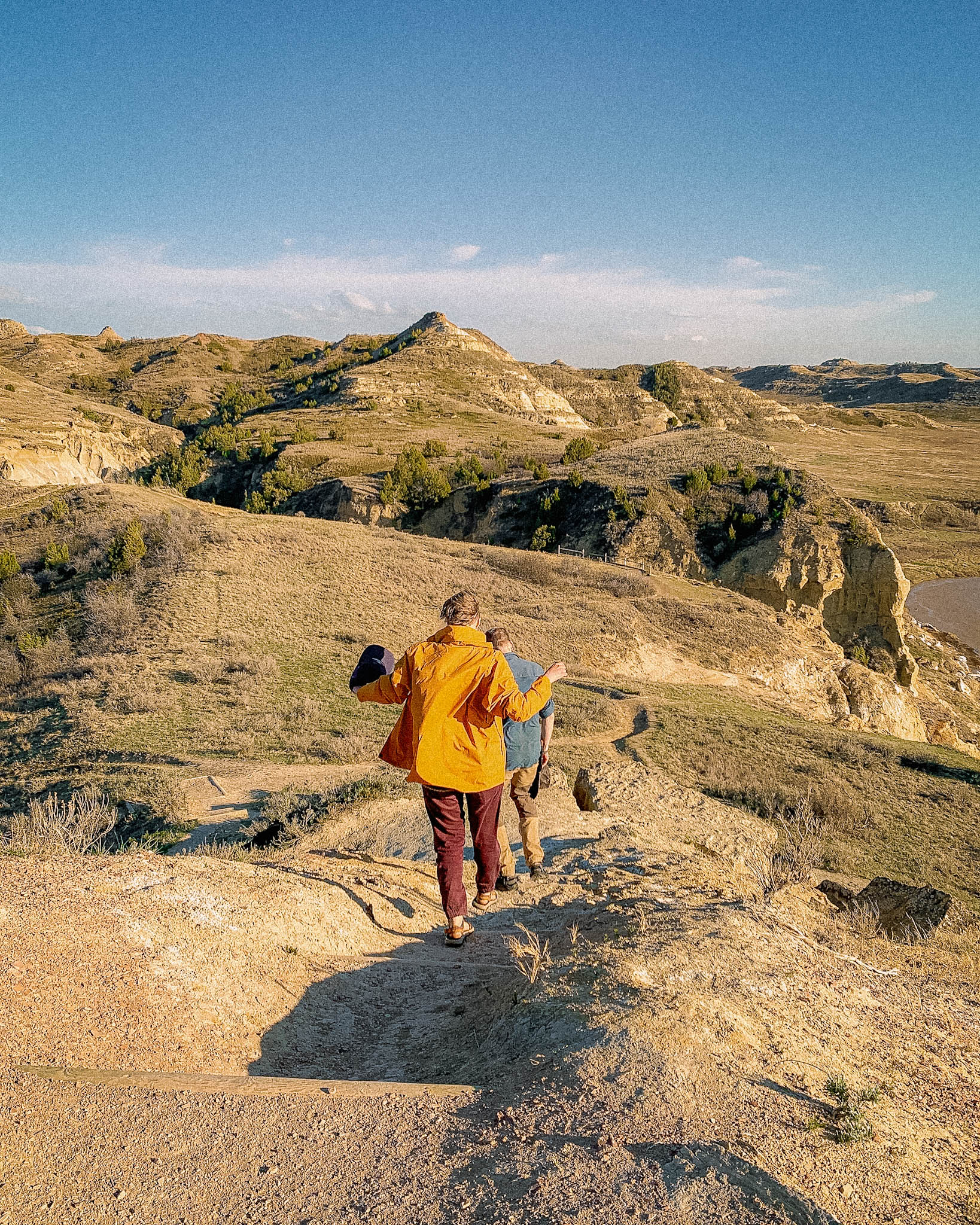 hiking into wind canyon theodore roosevelt national park