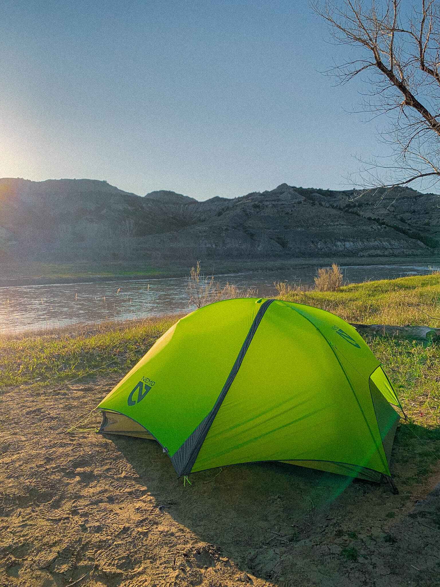 camping at cottowood campground on the little missiouri river in theodore roosevelt national park