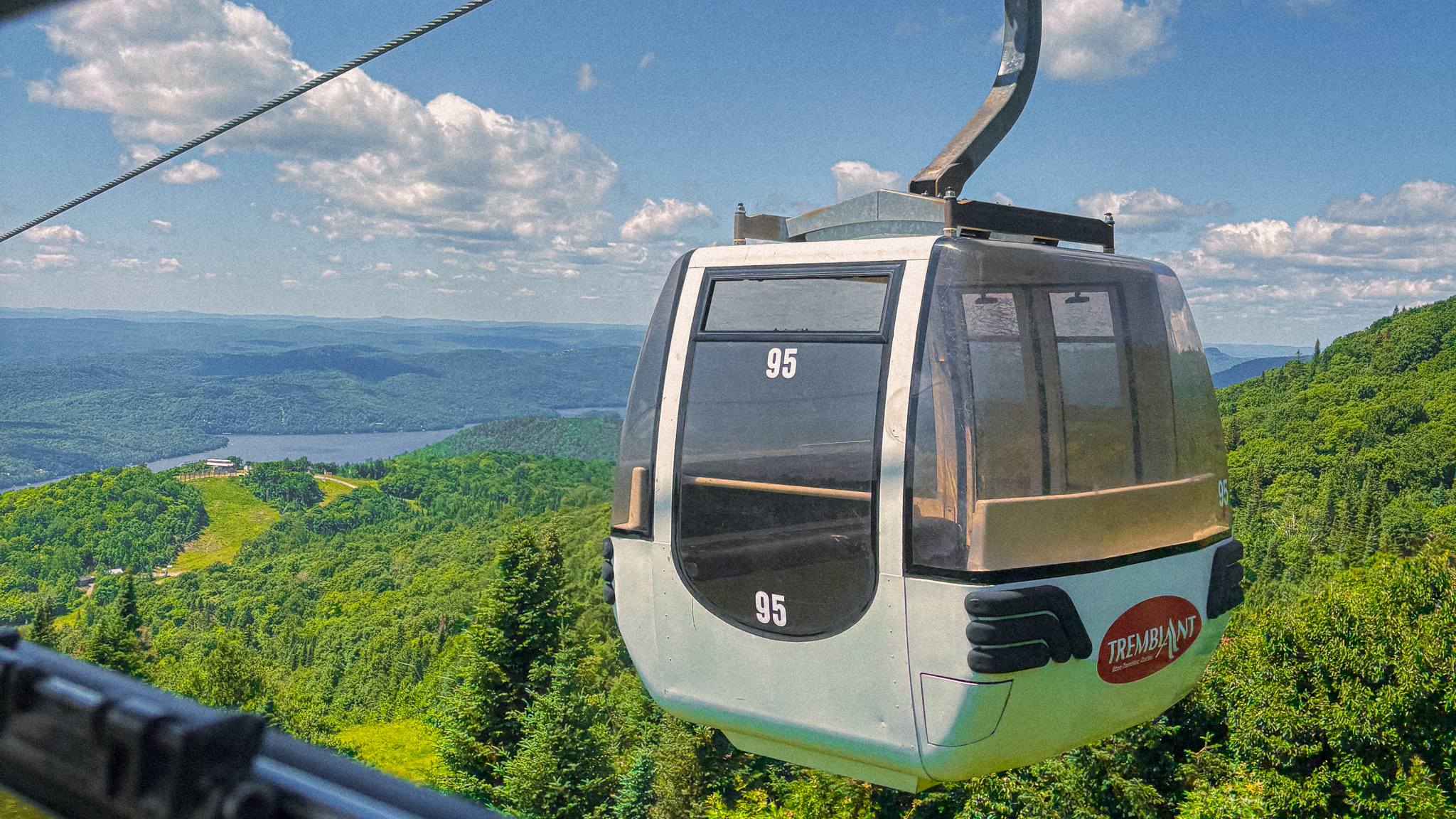 image of the gondola ride to the top of mont tremblant