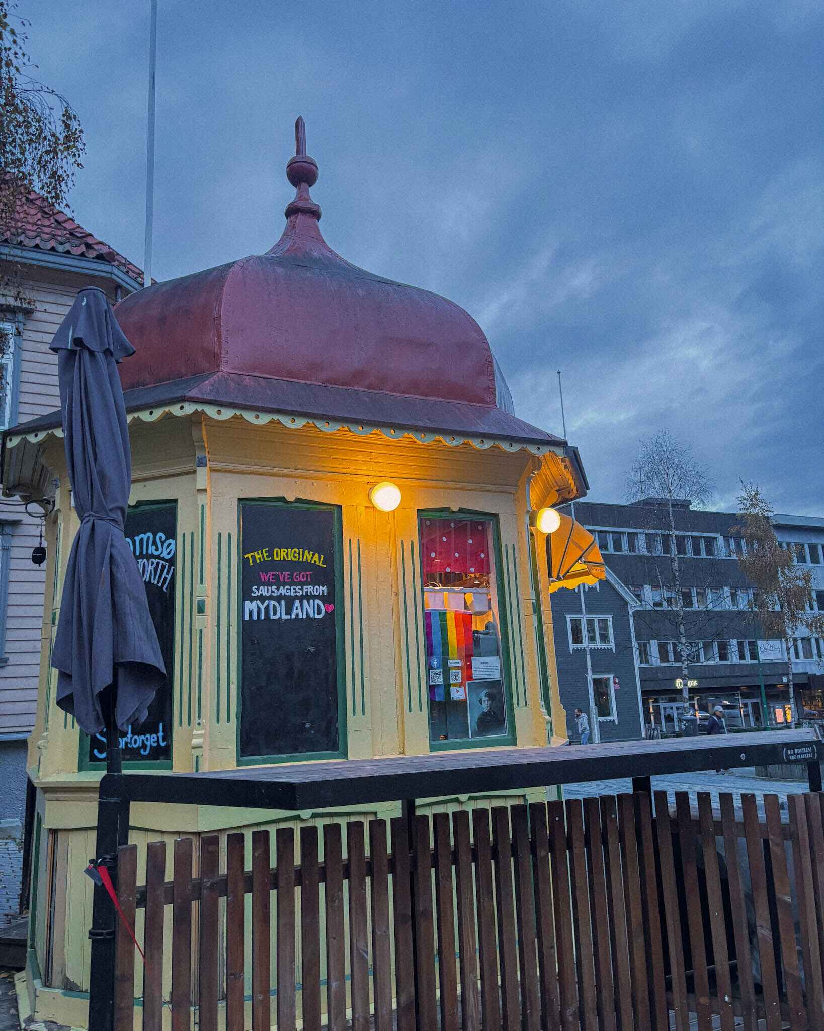 image of the oldest bar in Tromso